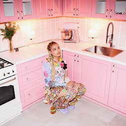 Sara James - KIKI