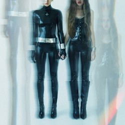 TENDITNA, Love, Mary - Голограма