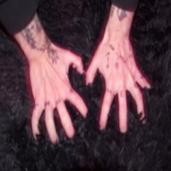 Teddy Trapped - кусай мене