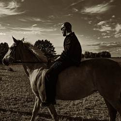 Lussy Sky, Raks - Vilni